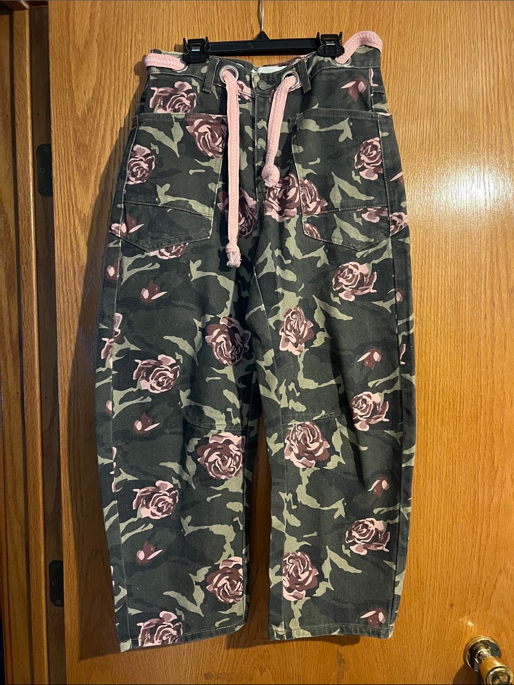 Women’s Floral  barrel jeans with Pink Drawstring